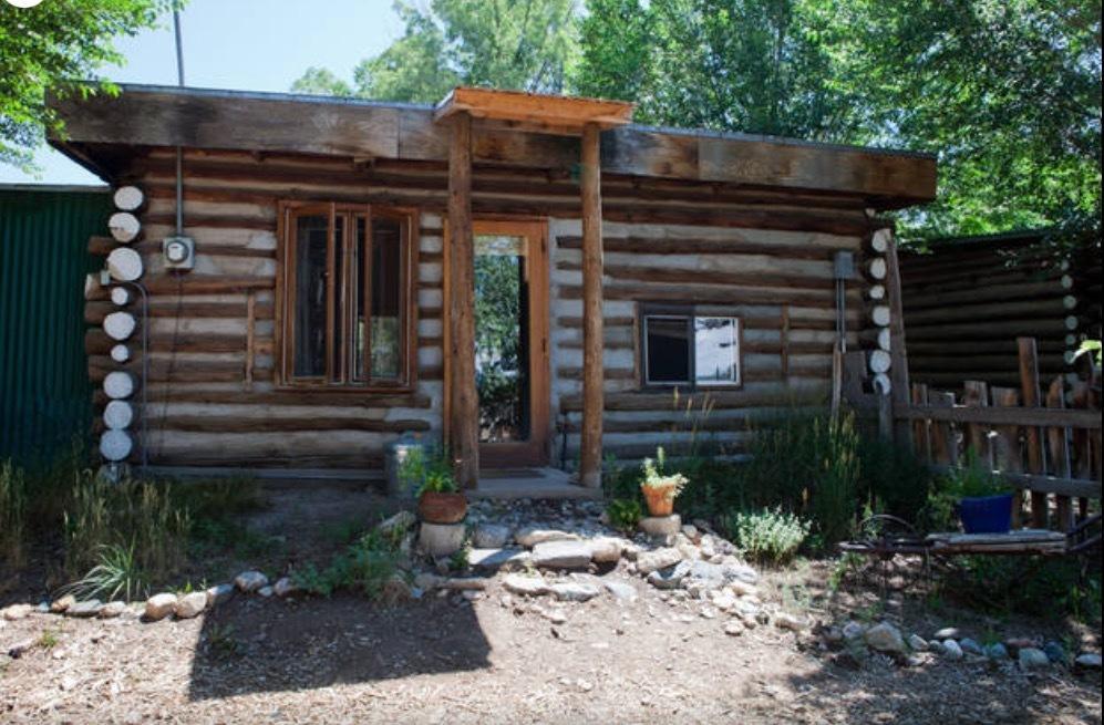 Agroturismo Taos Goji Farm & Eco-lodge Retreat *