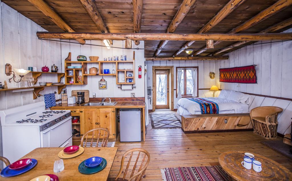 Taos Goji Farm & Eco-lodge Retreat