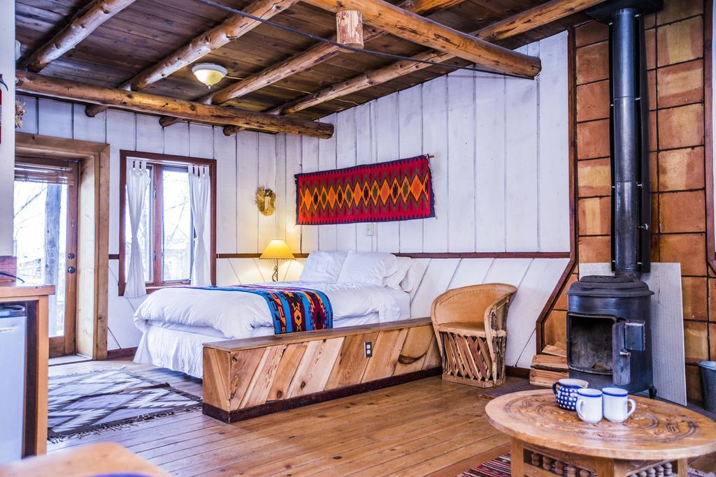 Agroturismo Taos Goji Farm & Eco-lodge Retreat Arroyo Seco